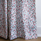 dwm:LR510953:corner_closeup_cropped