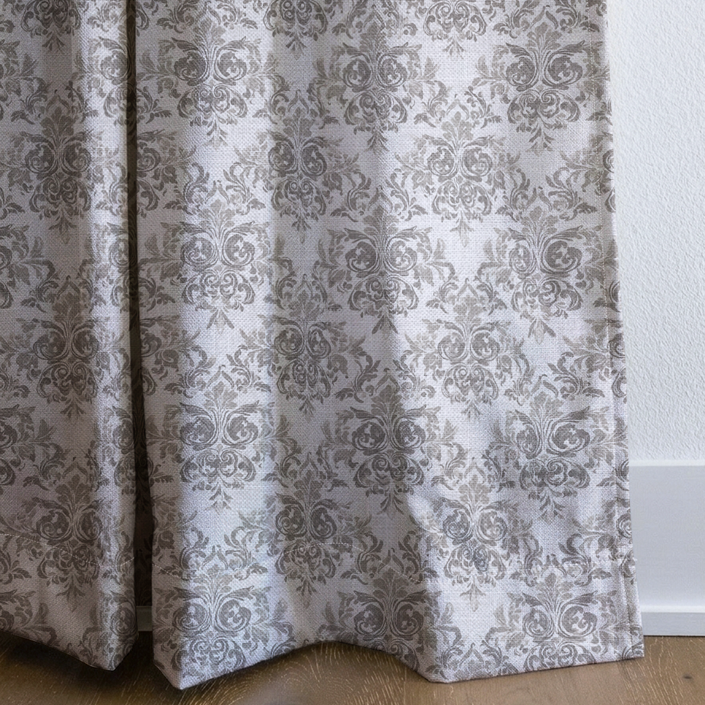 dwm:LR513154:corner_closeup_cropped