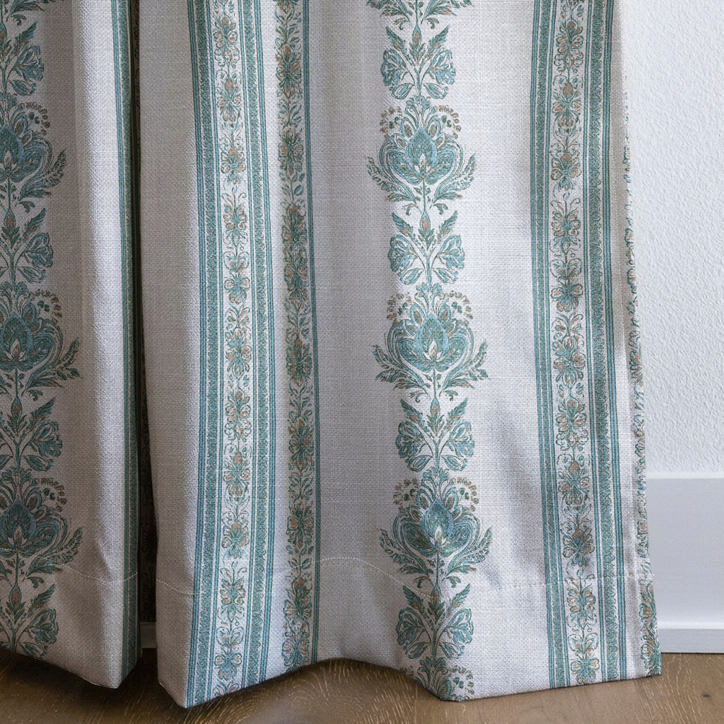 dwm:LR514176:corner_closeup_cropped
