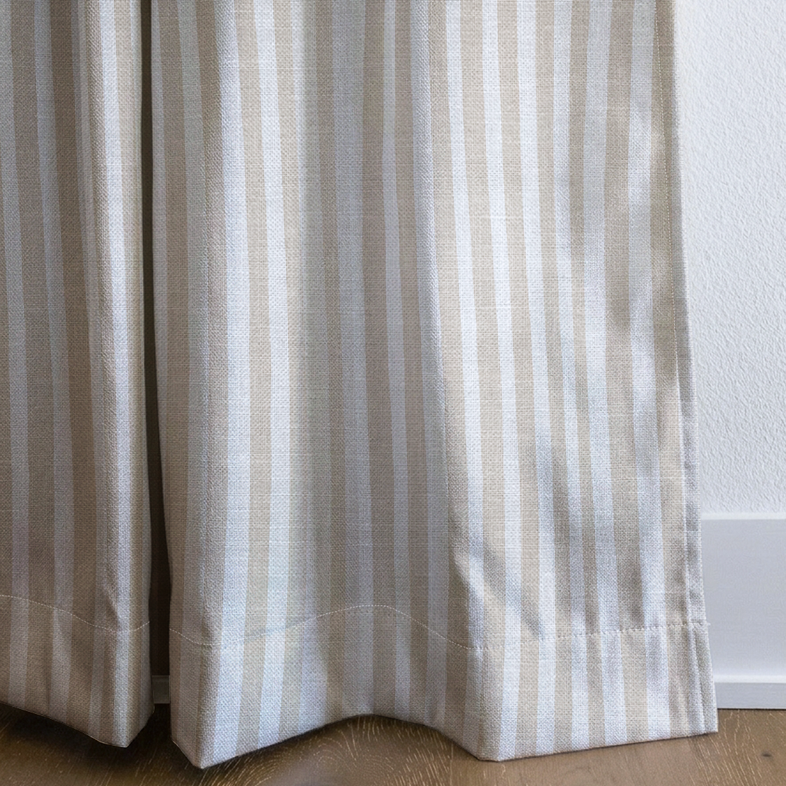 dwm:LR519001:corner_closeup_cropped