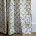 dwm:LR520236:corner_closeup_cropped