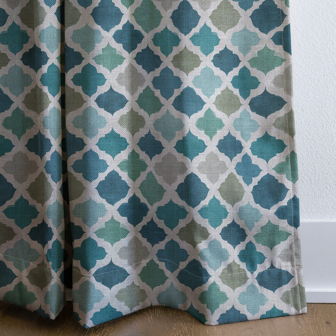 dwm:LR538999:corner_closeup_cropped