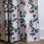 dwm:LR540578:corner_closeup_cropped