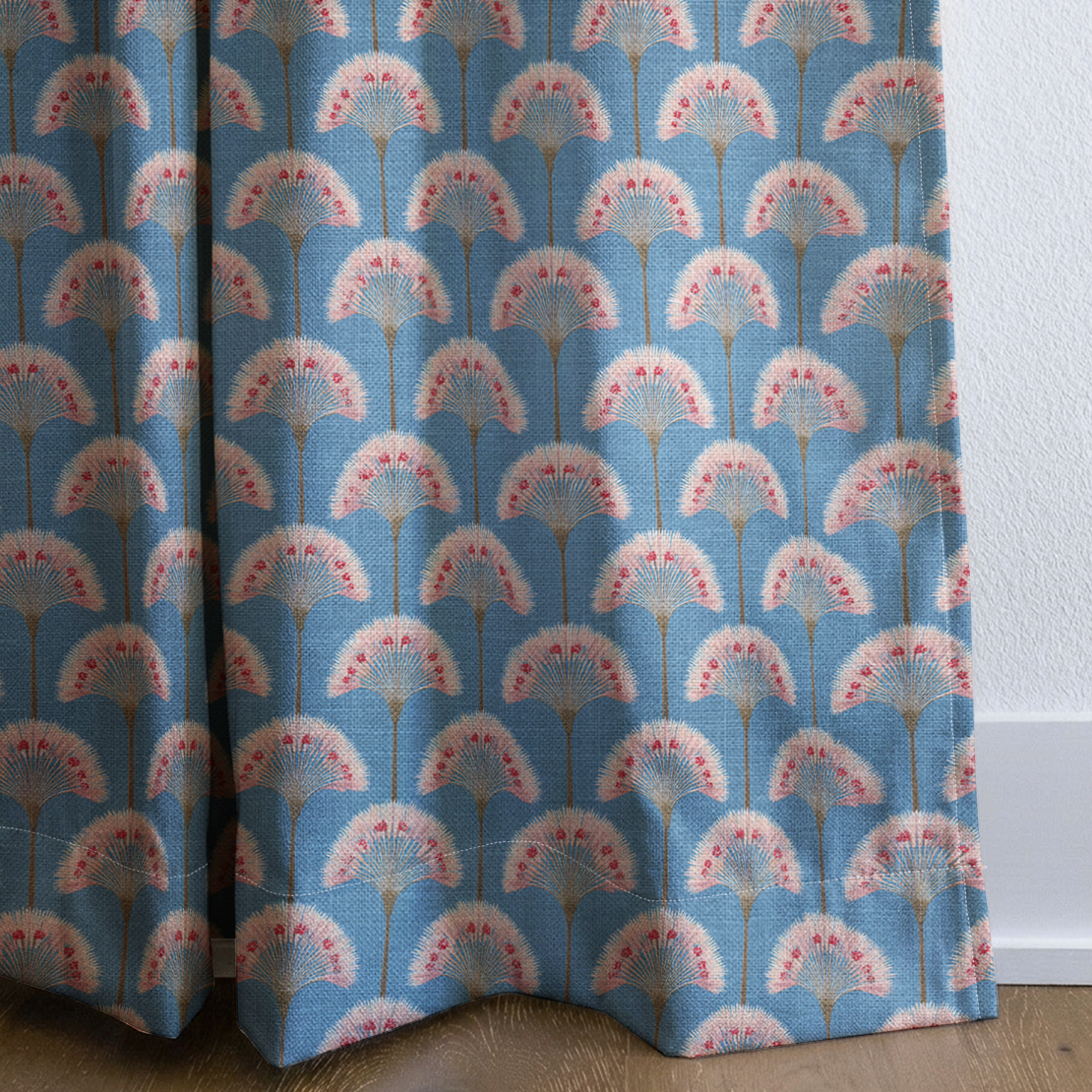dwm:LR559696:corner_closeup_cropped
