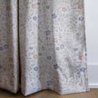 dwm:LR575339:corner_closeup_cropped