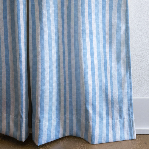 dwm:LR586522:corner_closeup_cropped