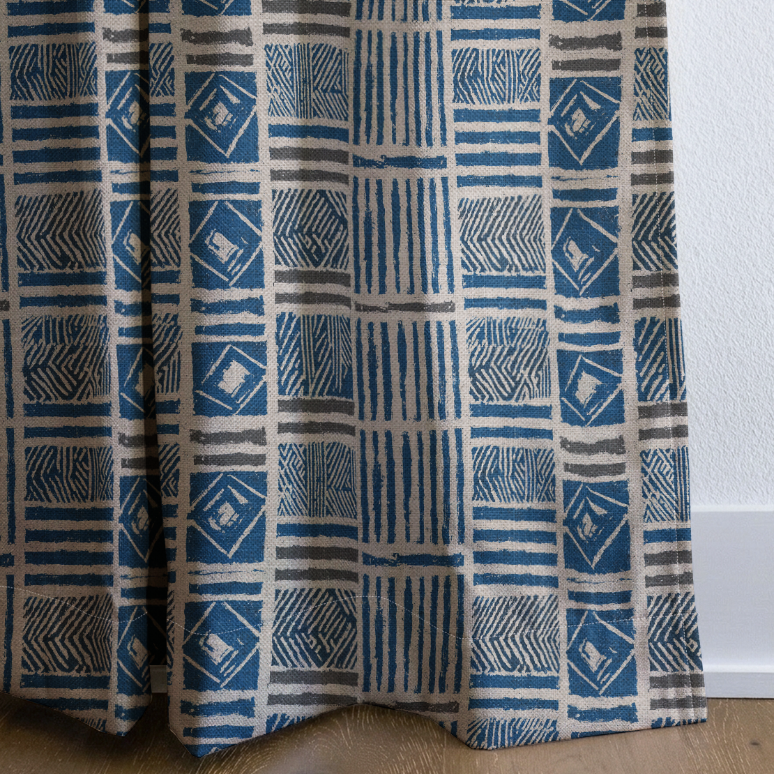 dwm:LR603665:corner_closeup_cropped