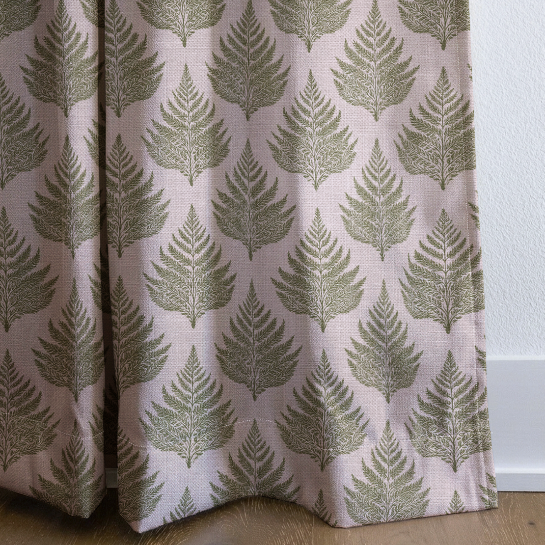 dwm:LR607924:corner_closeup_cropped