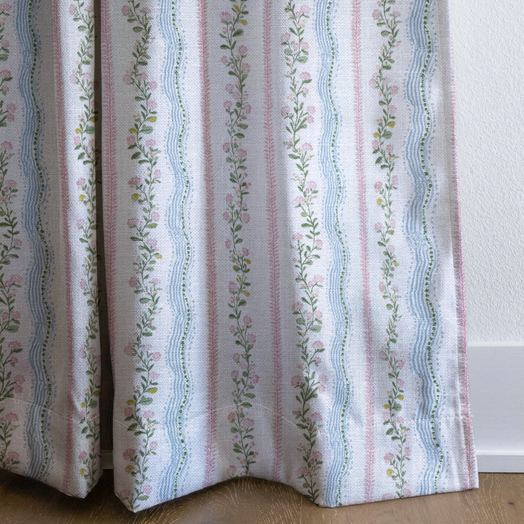 dwm:LR608906:corner_closeup_cropped