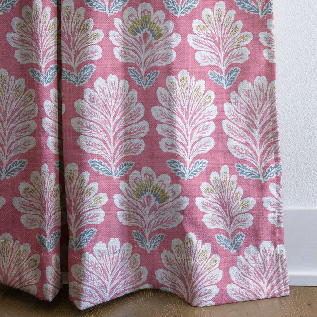 dwm:LR612606:corner_closeup_cropped