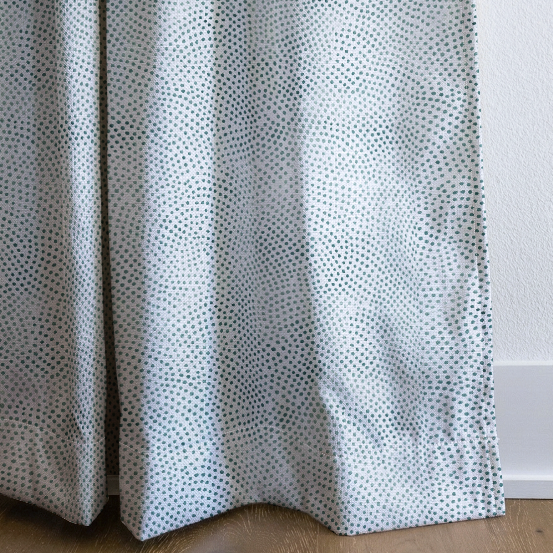 dwm:LR631251:corner_closeup_cropped