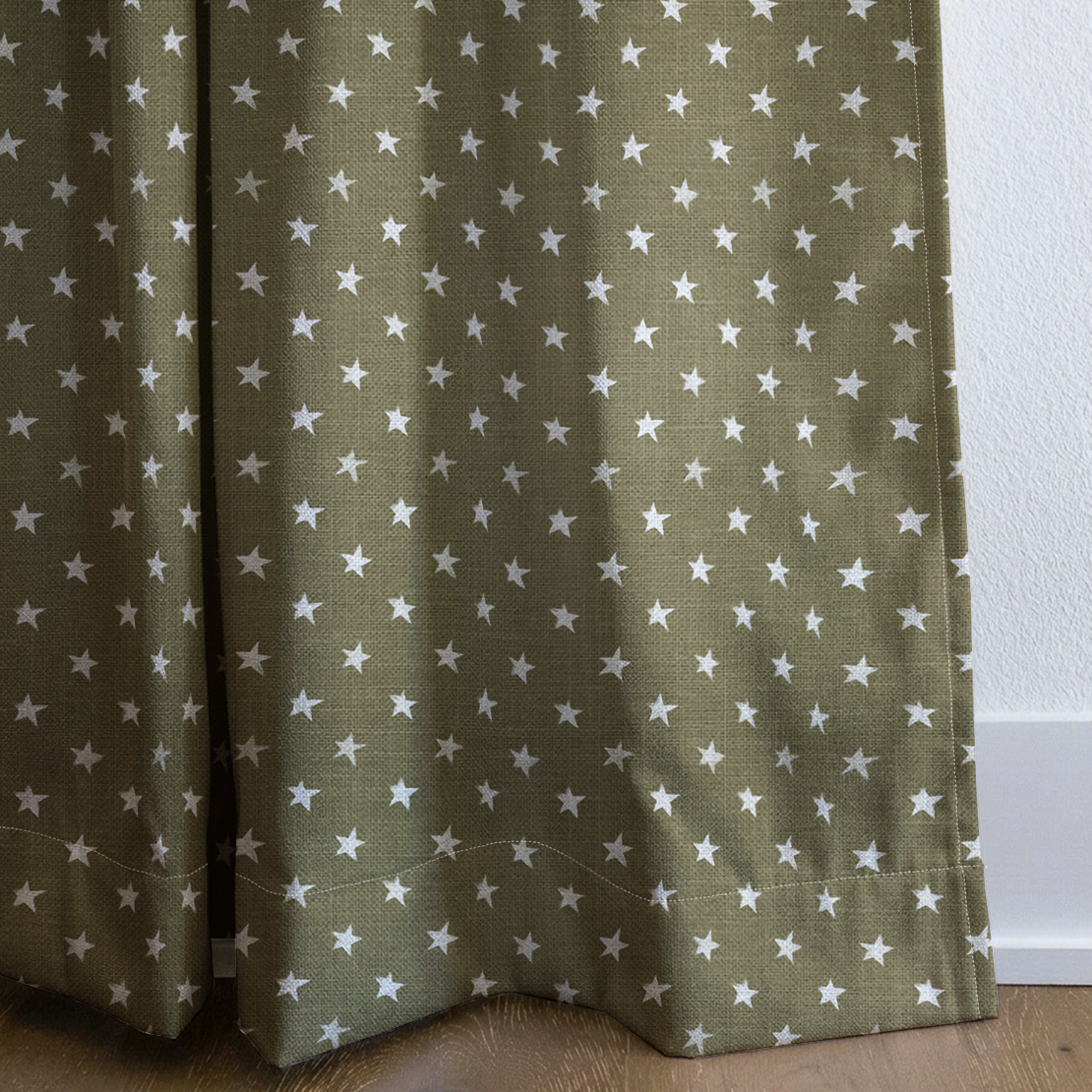 dwm:LR642779:corner_closeup_cropped