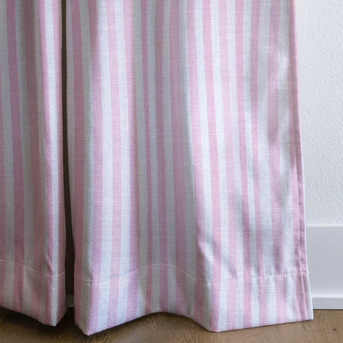 dwm:LR645207:corner_closeup_cropped