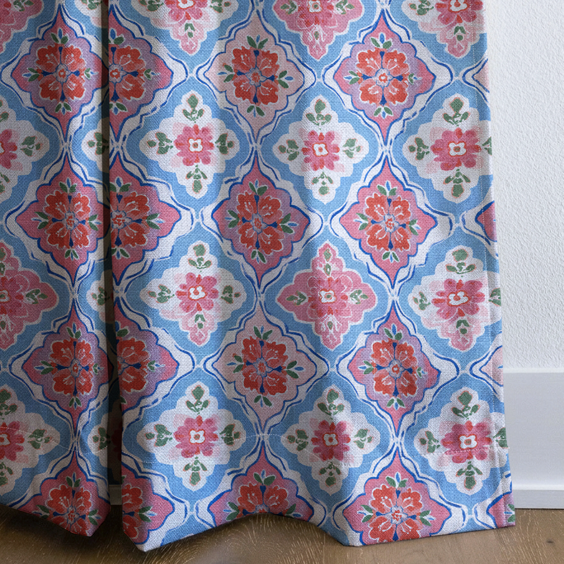 dwm:LR645695:corner_closeup_cropped