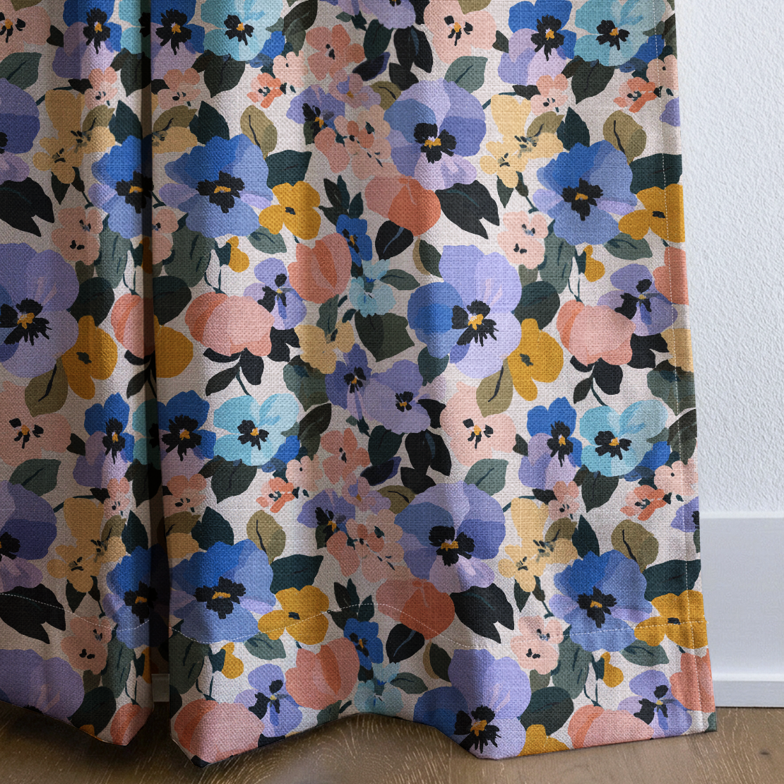 dwm:LR650894:corner_closeup_cropped