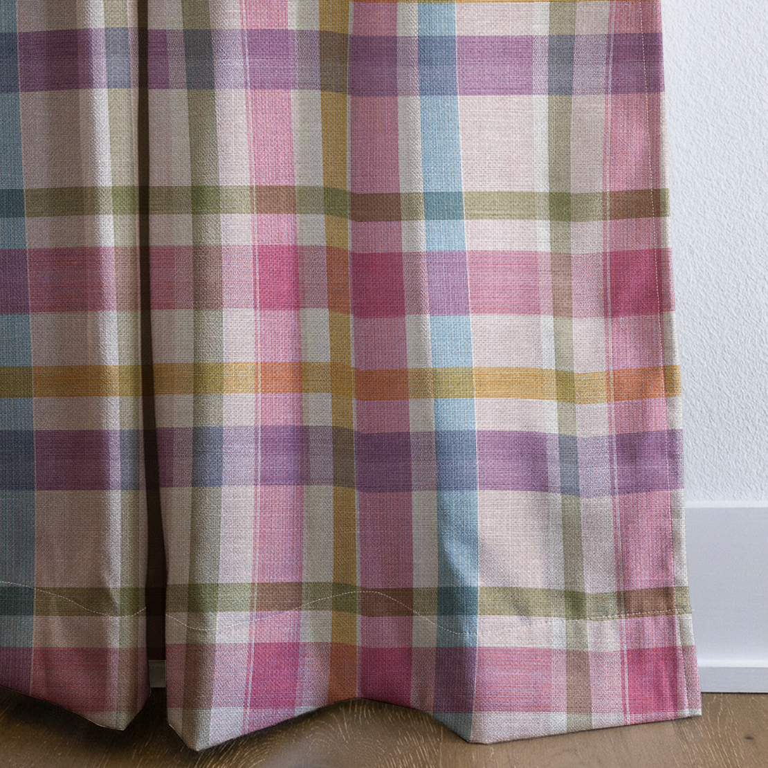 dwm:LR658876:corner_closeup_cropped