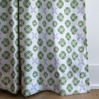 dwm:LR670076:corner_closeup_cropped