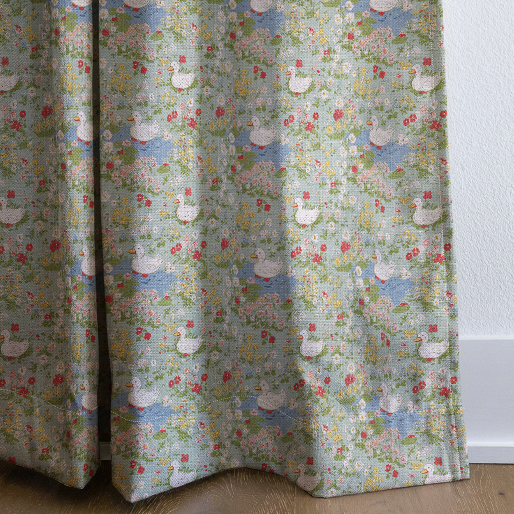 dwm:LR686875:corner_closeup_cropped