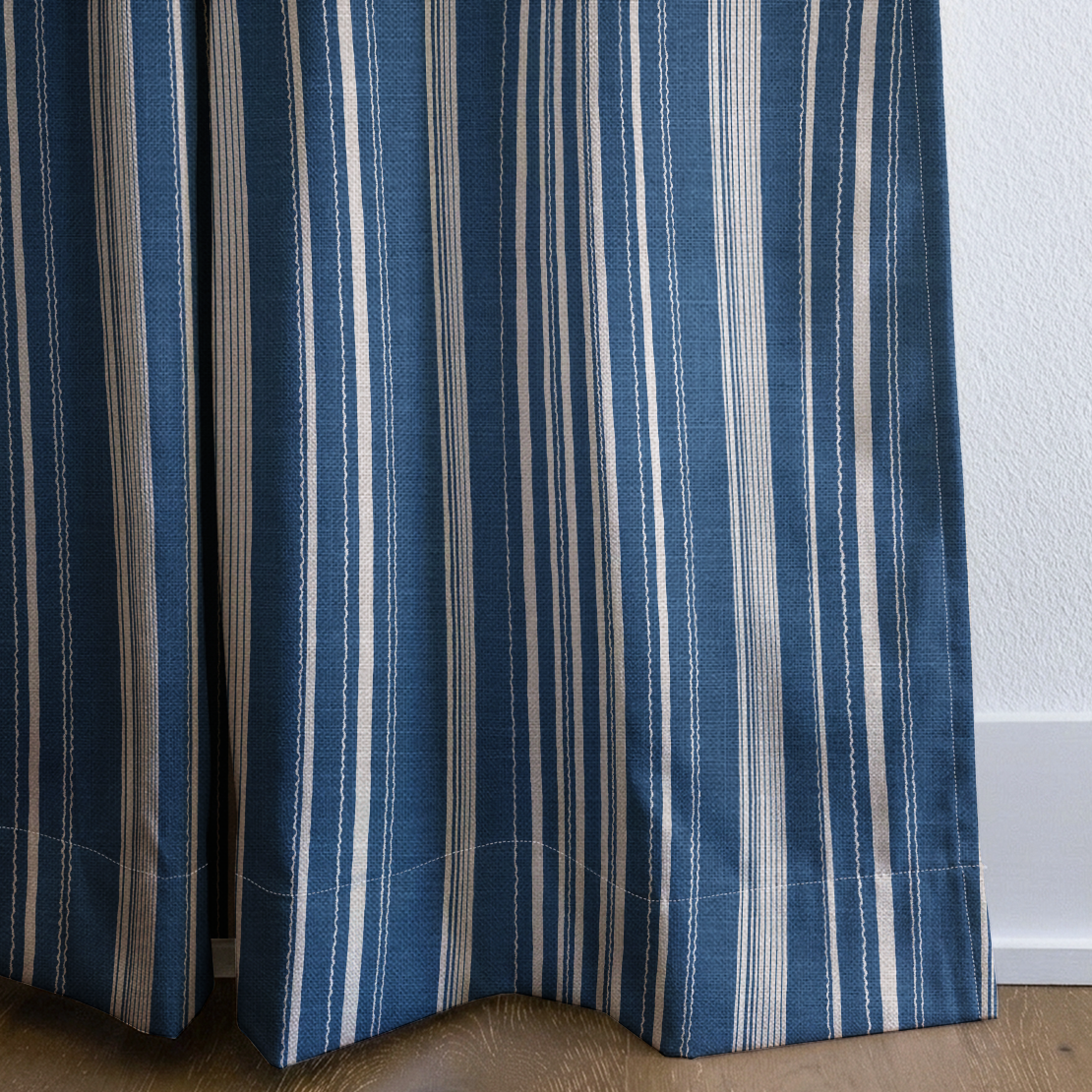 dwm:LR724896:corner_closeup_cropped