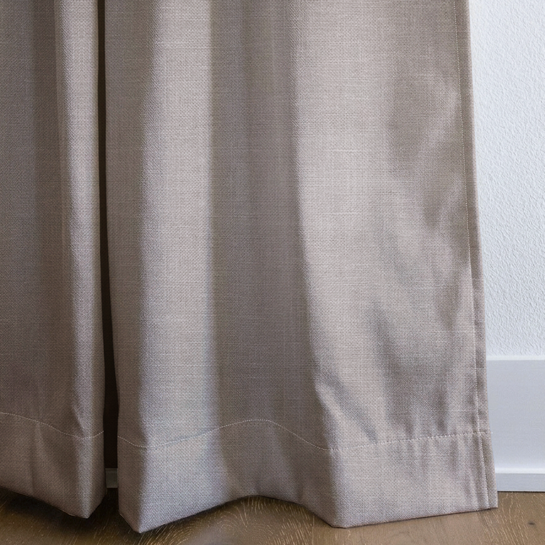 dwm:LR725983:corner_closeup_cropped