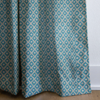 dwm:LR807249:corner_closeup_cropped
