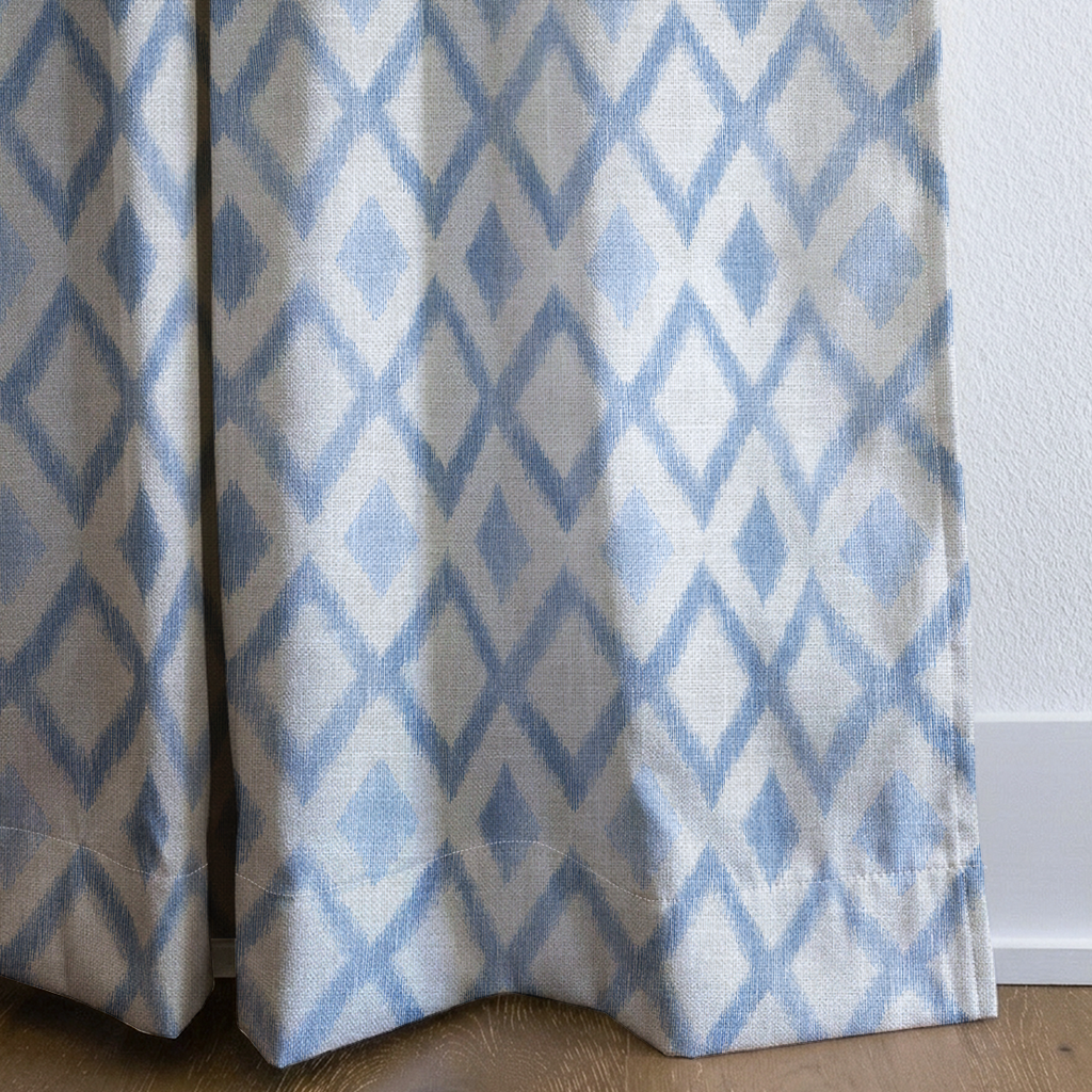 dwm:LR909785:corner_closeup_cropped