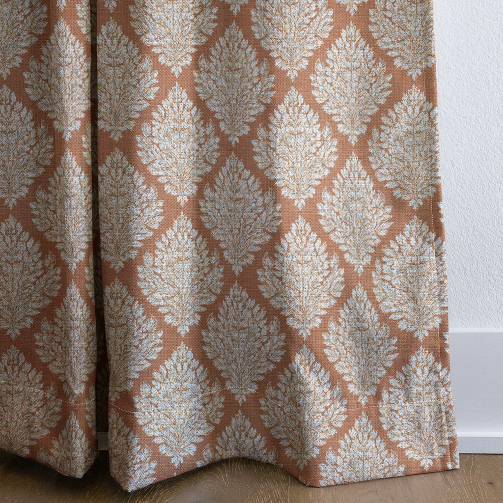 dwm:LR919443:corner_closeup_cropped