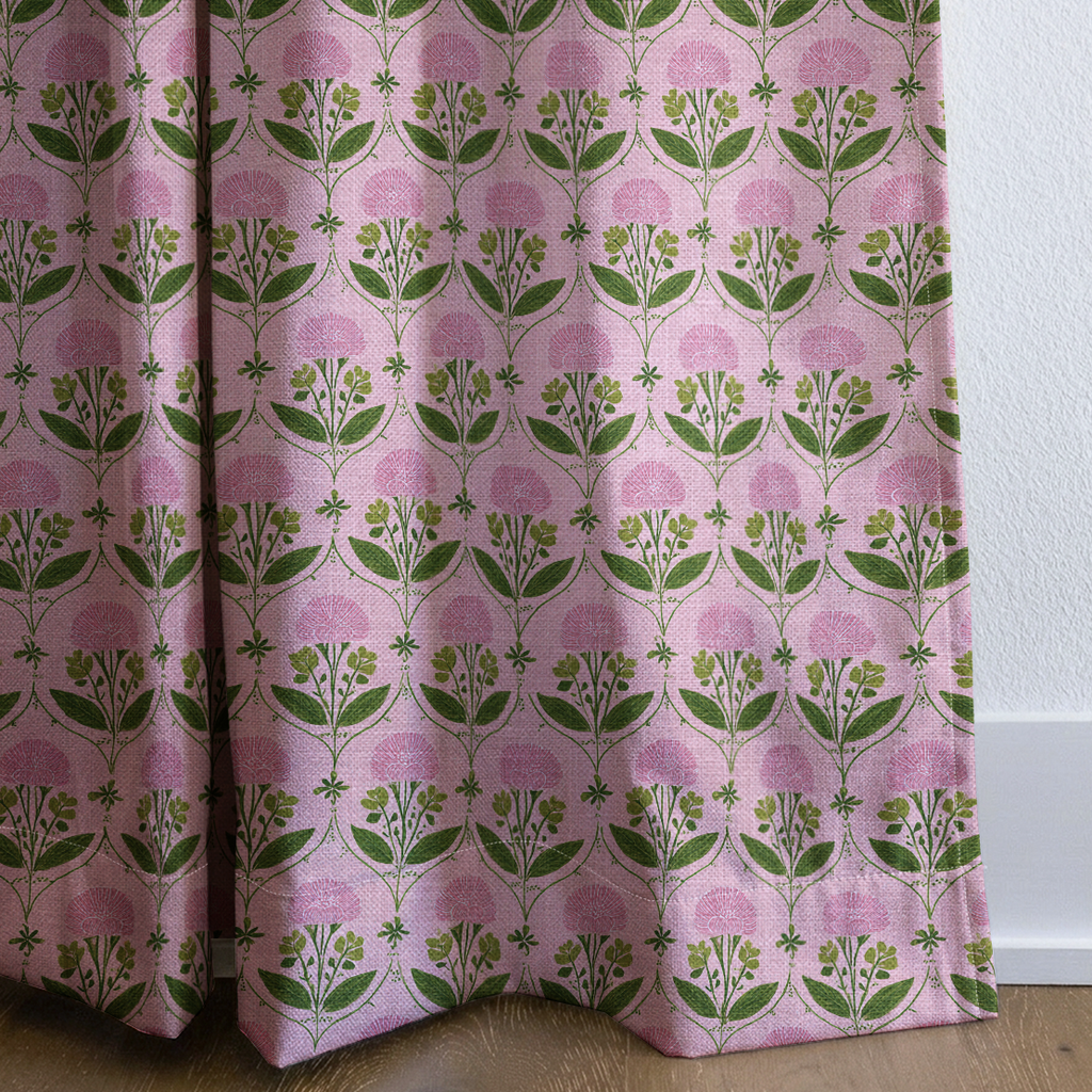 dwm:LR954072:corner_closeup_cropped