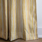 dwm:LR956530:corner_closeup_cropped