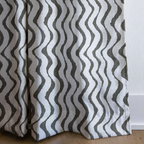 dwm:LR992587:corner_closeup_cropped