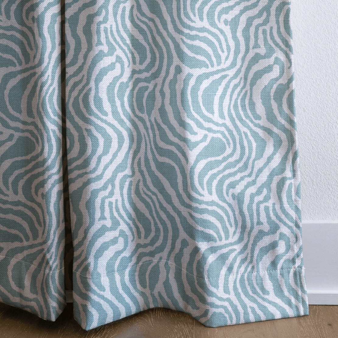 Elaraine Wave - Curtain Panel - The Drapery